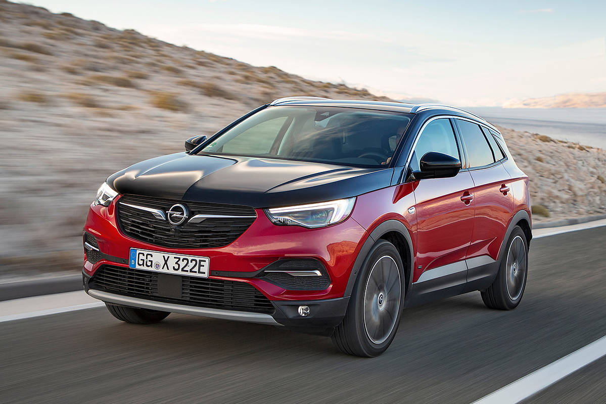 Opel Grandland X Hybrid 1.6 Turbo Hybrid 224 KM