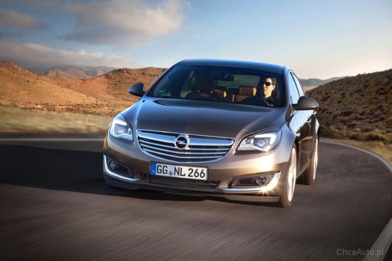 Opel Insignia I FL 2.0 T 250 KM