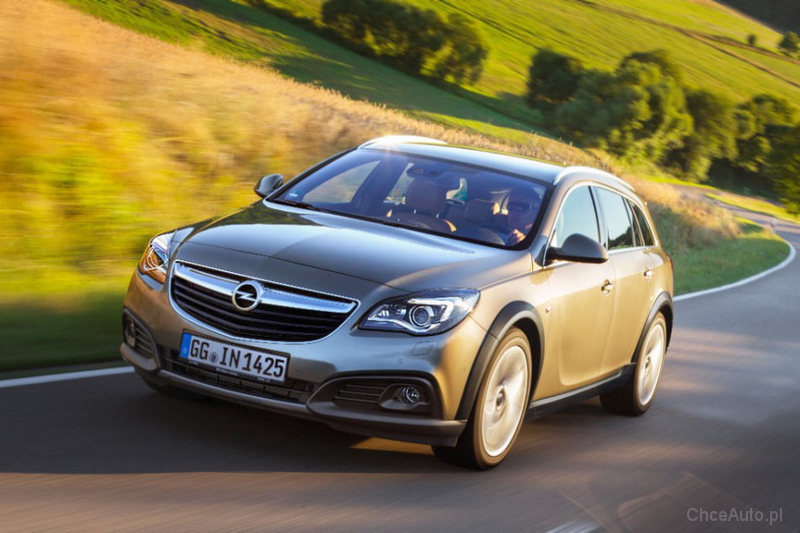 Opel Insignia I Country Tourer 2.0 T 250 KM