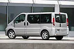 Opel Vivaro I 2.0 16V 120 KM — zdjęcie 3