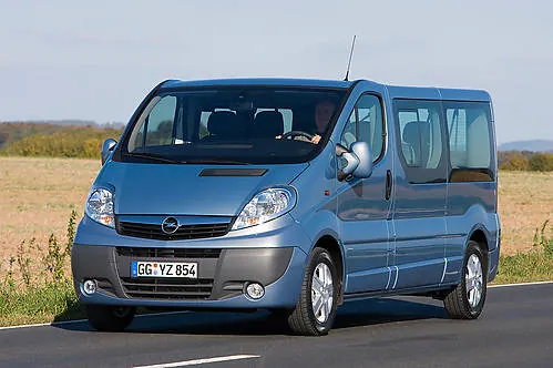 Opel Vivaro 2.5 dCi 150 KM 2009