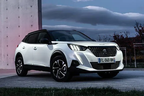 Peugeot 2008 1.2 PureTech 130 KM 2023
