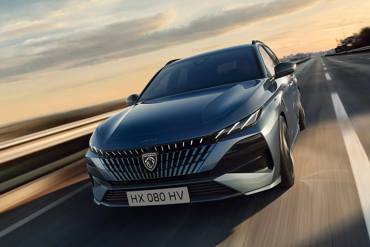 Peugeot 308 SW 54 kWh 156 KM