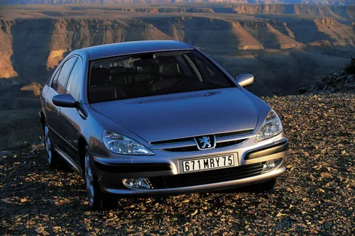 Peugeot 607 3.0 208 KM 2001