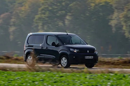 Peugeot Partner 1.2 PureTech 130 KM 2019