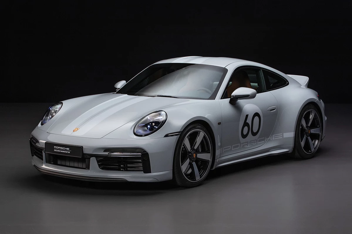 Porsche 911 992 Sport Classic 3.7 550 KM