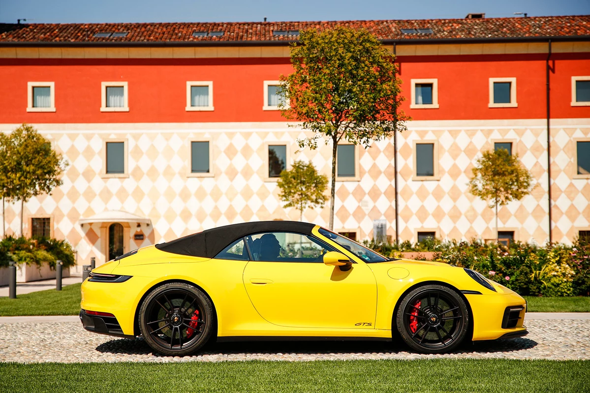 Porsche 911 992 GTS 3.0 480 KM