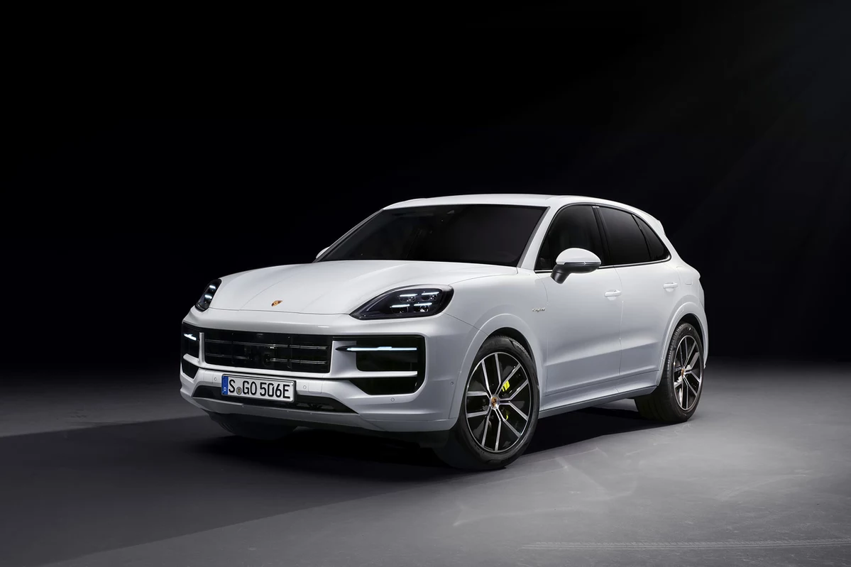 Porsche Cayenne III FL Turbo E-Hybrid 739 KM