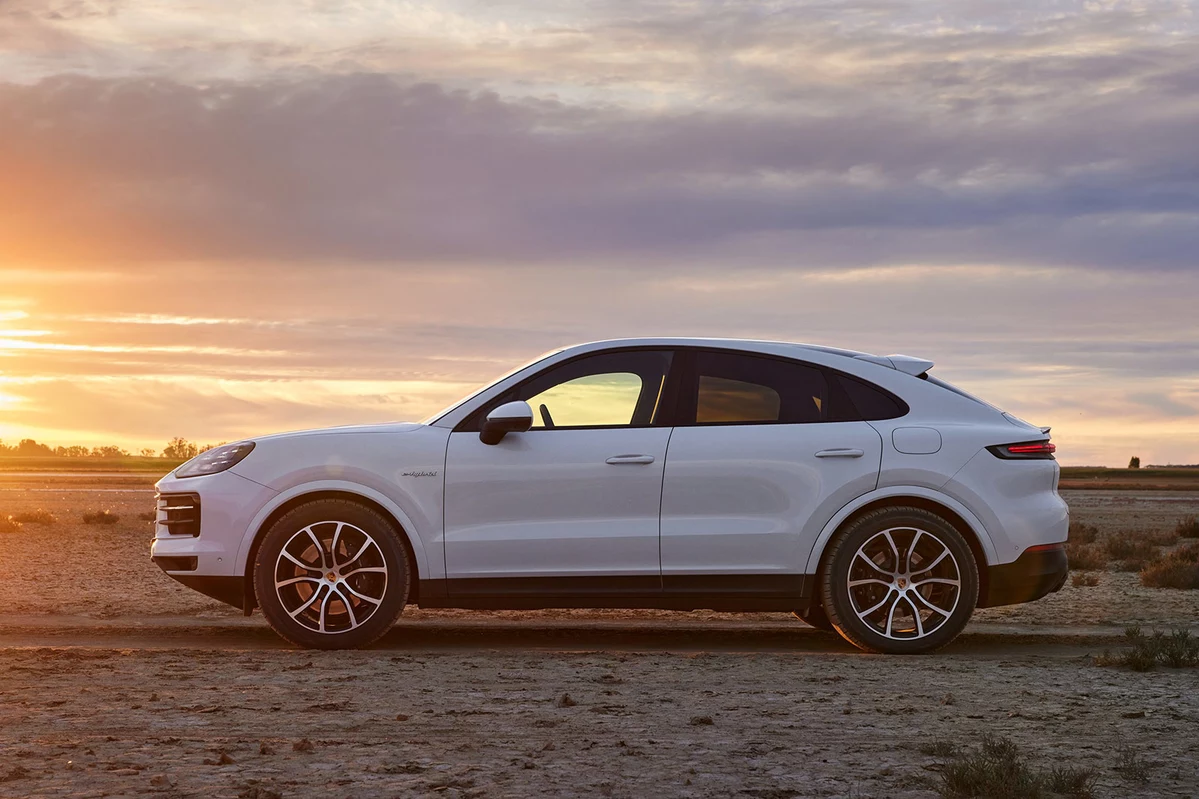 Porsche Cayenne III FL Coupe Turbo E-Hybrid GT Pack 739 KM