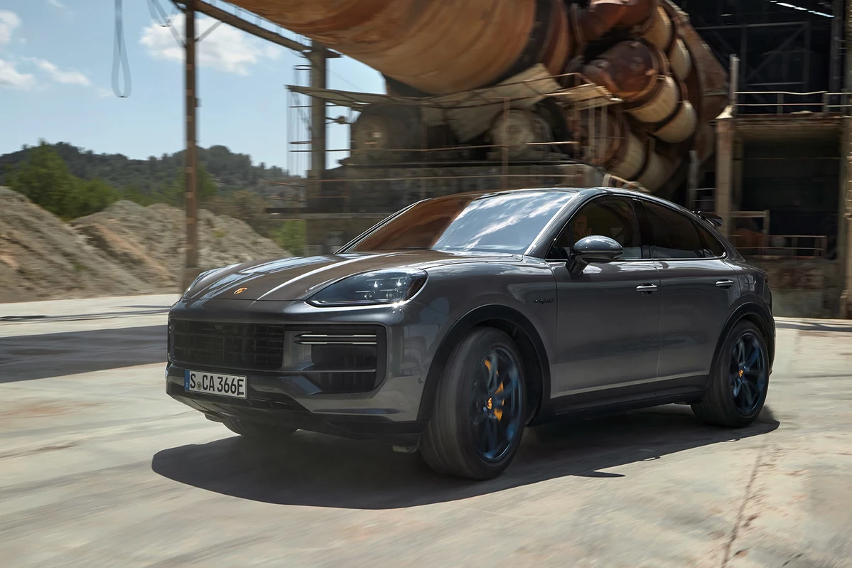 Porsche Cayenne III FL Coupe Turbo E-Hybrid GT Pack 739 KM