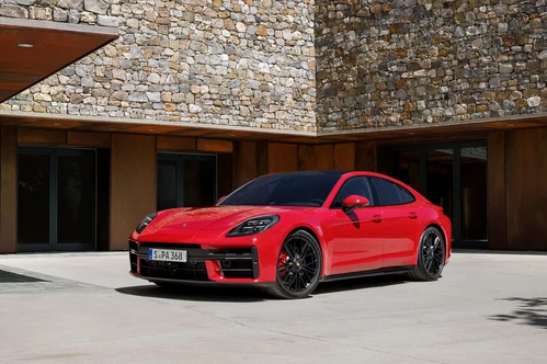 Porsche Panamera GTS 500 KM 2024