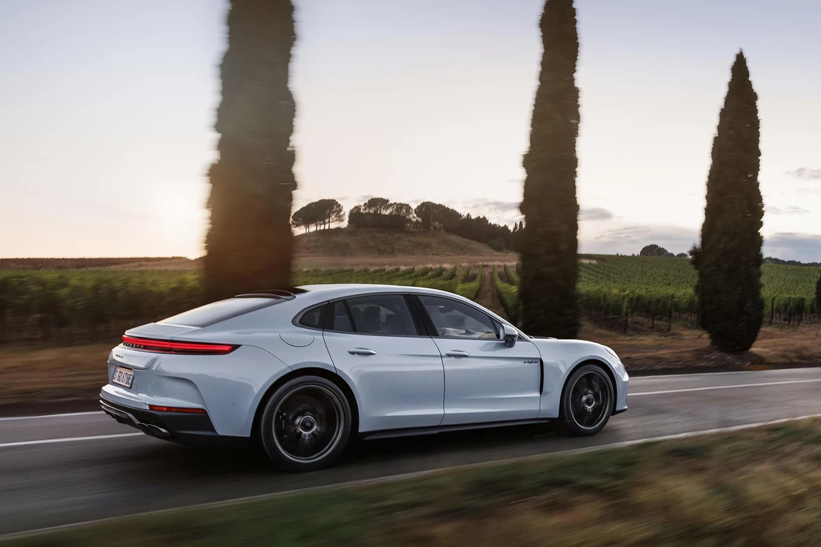 Porsche Panamera III Turbo E-Hybrid 680 KM