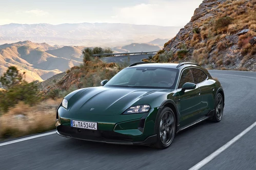 Porsche Taycan Performance Plus 707 KM 2026
