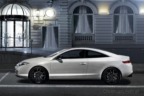 Renault Laguna 2.0 GT Turbo 204 KM 2012