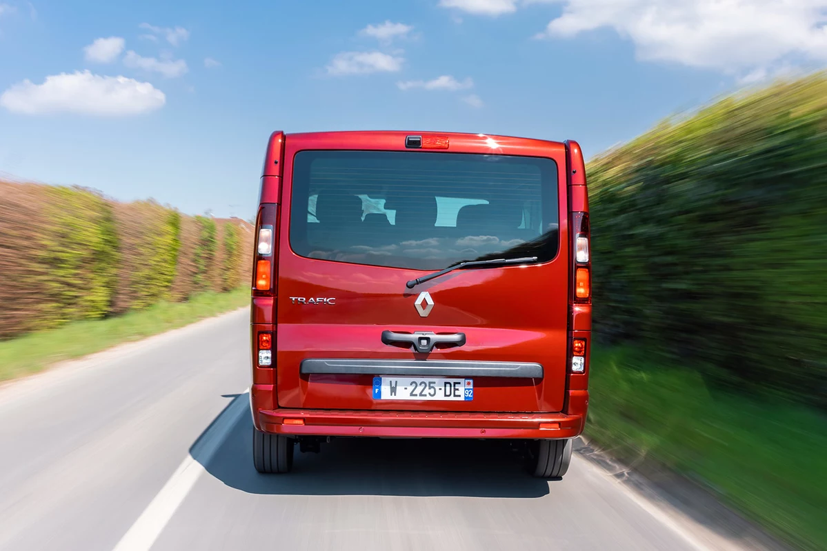 Renault Trafic III FL2 STD 2.0 dCi 170 KM