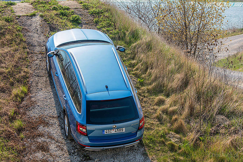 Skoda Octavia III FL Scout 1.8 TSI 180 KM