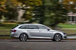 Skoda Superb III FL iV 1.4 TSI Plugin Hybrid 218 KM — zdjęcie 4