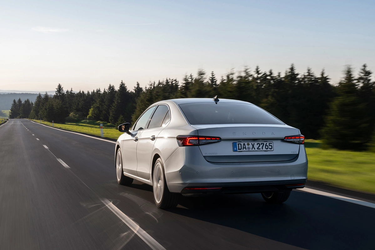 Skoda Superb IV 2.0 TSI 265 KM