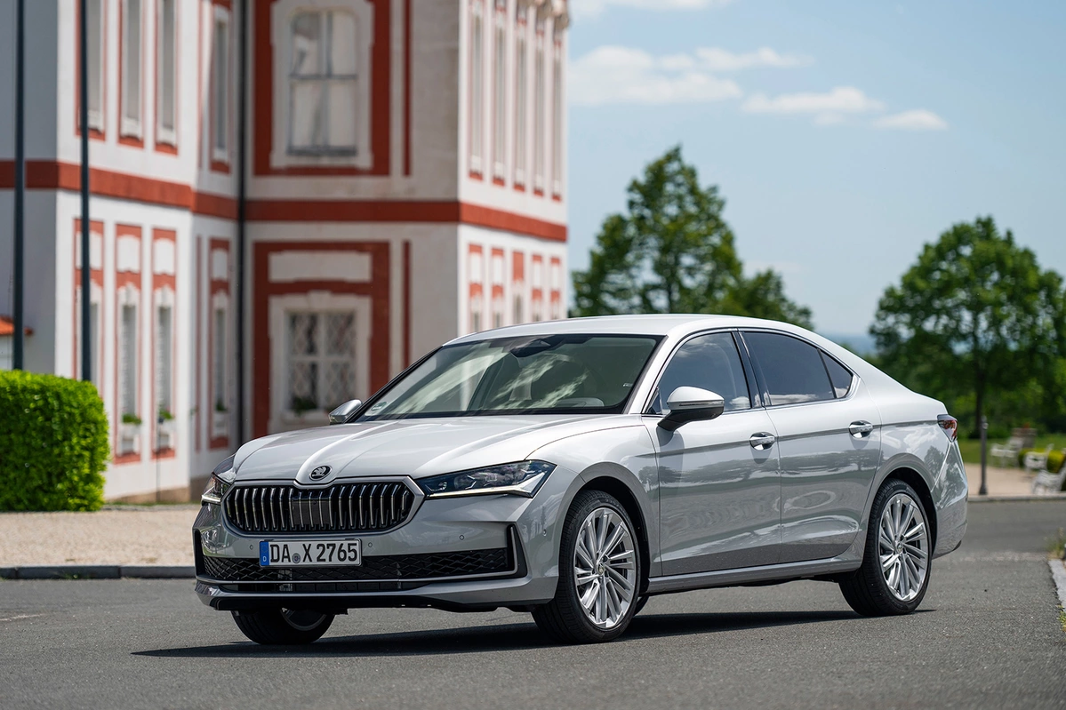 Skoda Superb IV 2.0 TSI 265 KM