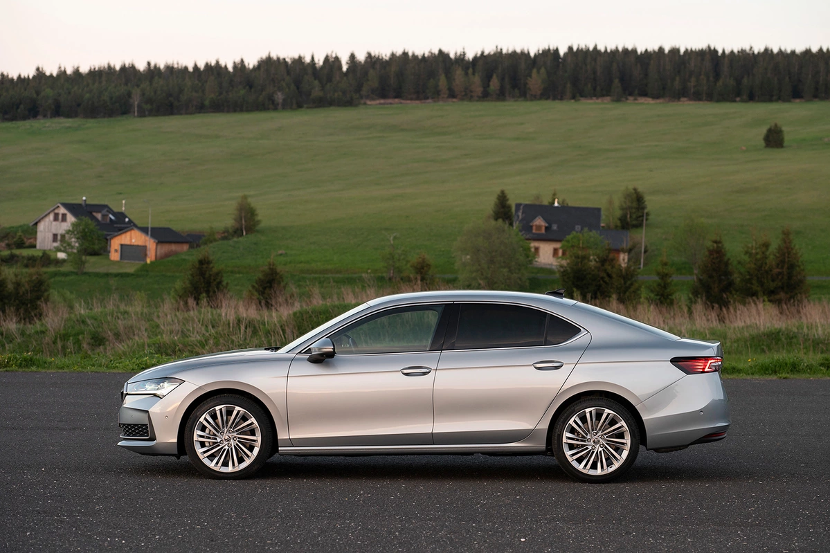 Skoda Superb IV 2.0 TSI 265 KM