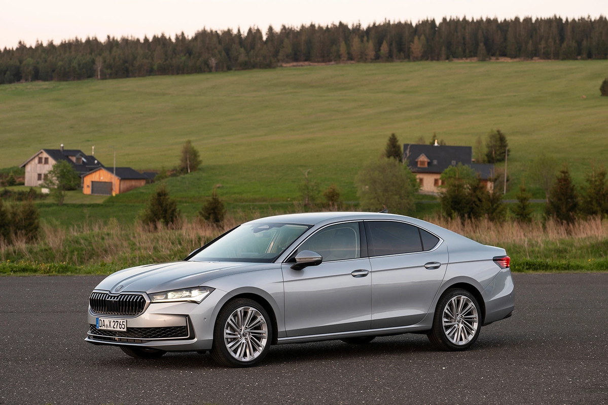 Skoda Superb IV 2.0 TSI 265 KM