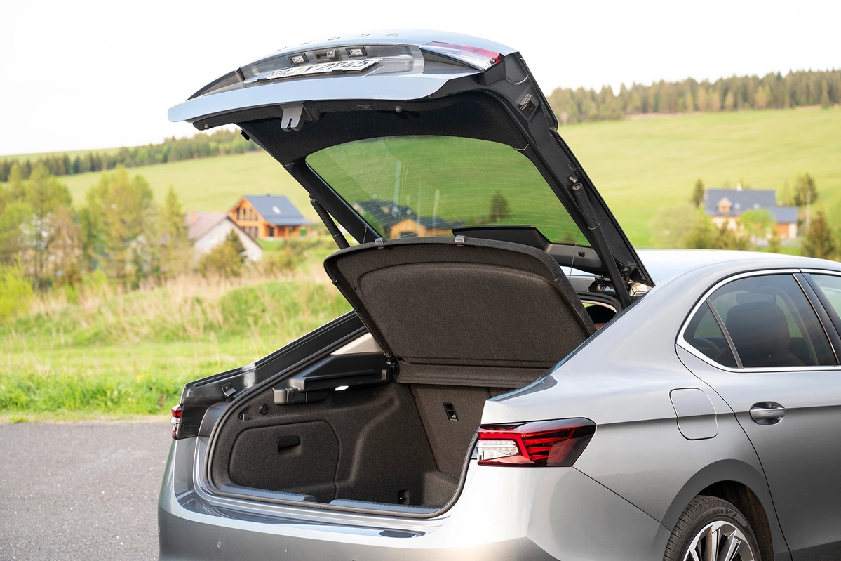 Skoda Superb IV 2.0 TSI 265 KM