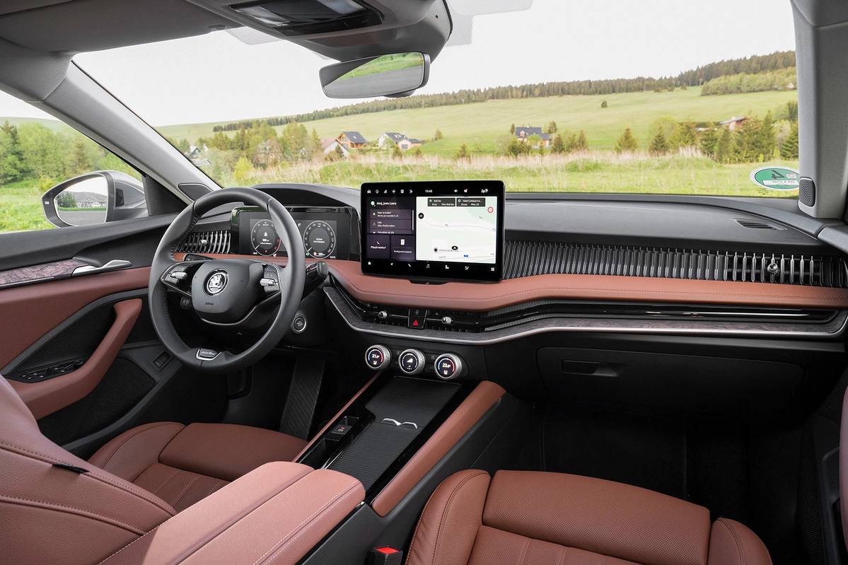 Skoda Superb IV 2.0 TSI 265 KM