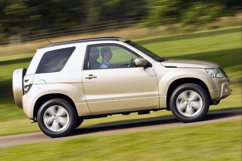 Suzuki Grand Vitara II 2.4 166 KM