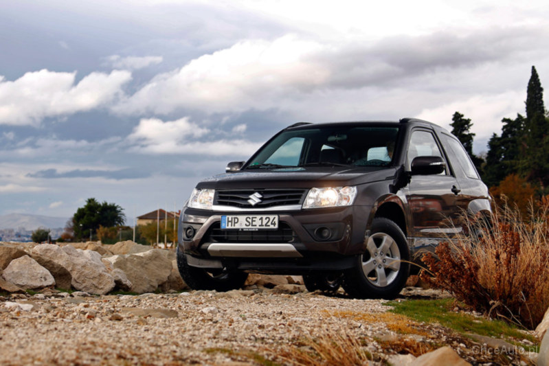 Suzuki Grand Vitara II FL 2.4 166 KM