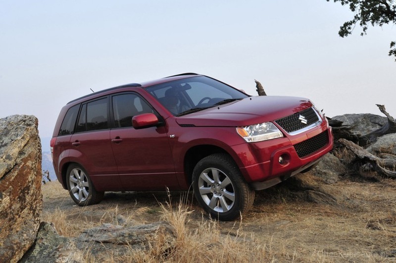 Suzuki Grand Vitara II 2.4 169 KM