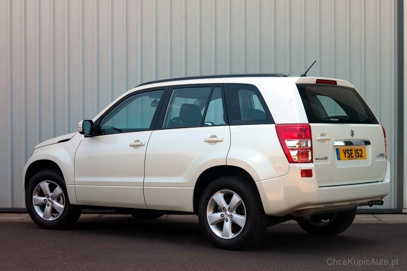 Suzuki Grand Vitara II 2.4 169 KM