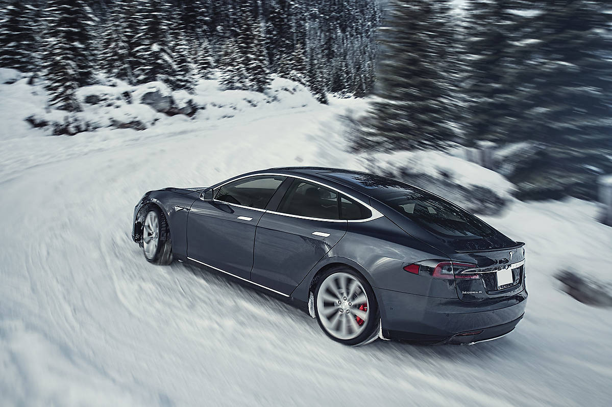 Tesla Model S 90D 518 KM