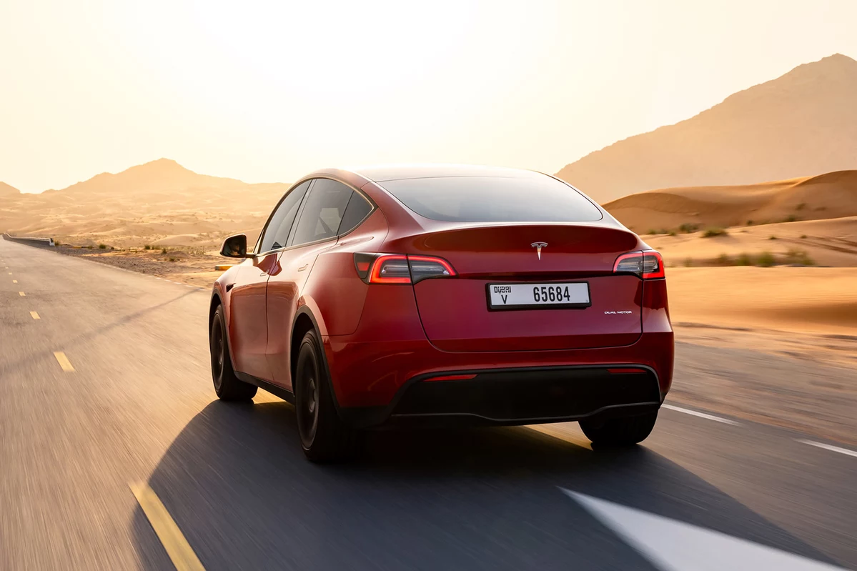 Tesla Model Y 62 kWh 299 KM