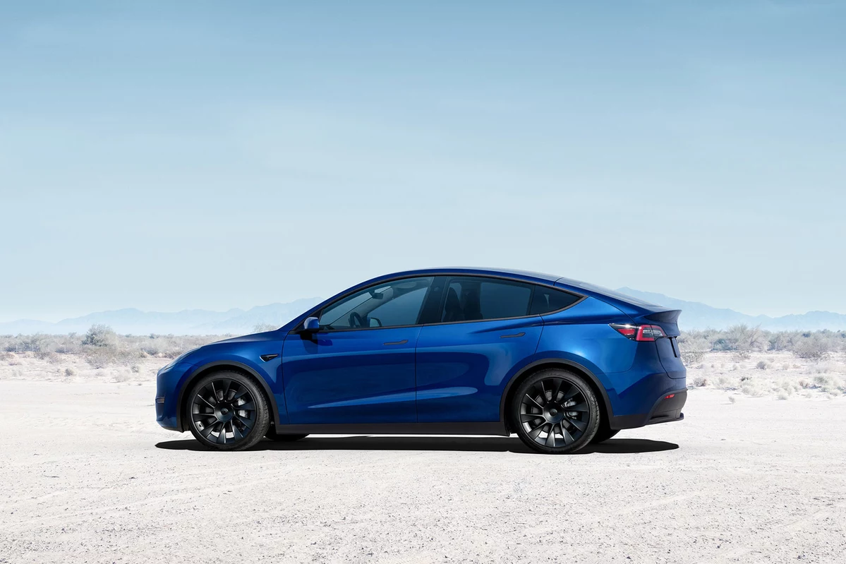 Tesla Model Y 62 kWh 299 KM