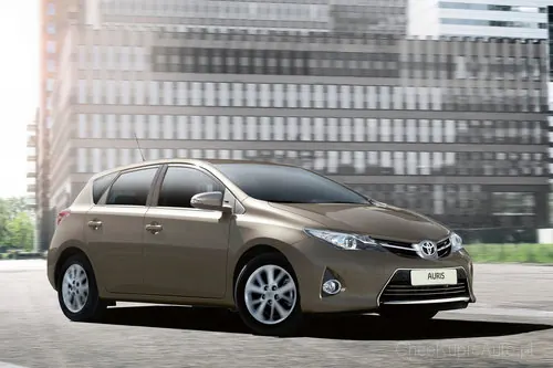 Toyota Auris 1.6 Valvematic 130 KM 2015