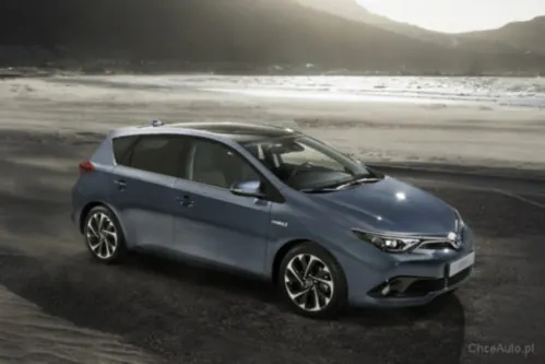 Toyota Auris 1.6 D-4D 112 KM 2015