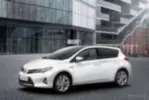 Toyota Auris II FL 1.8 Hybrid 135 KM — zdjęcie 4
