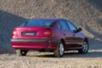 Toyota Avensis I 1.6 110 KM — zdjęcie 8