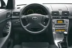Toyota Avensis II 2.0 D-4D 126 KM — zdjęcie 7