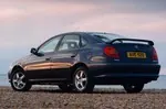 Toyota Avensis I 1.6 110 KM — zdjęcie 6