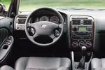 Toyota Avensis I 1.6 110 KM — zdjęcie 2
