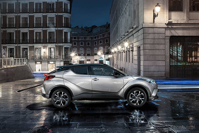 Toyota C-HR 1.2 T 116 KM