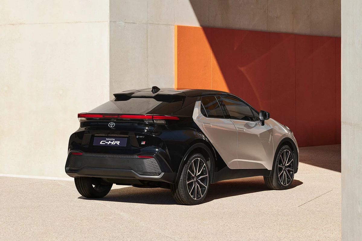 Toyota C-HR II 1.8 Hybrid 140 KM