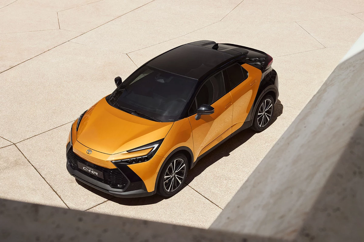 Toyota C-HR II 2.0 Plug-In Hybrid 223 KM