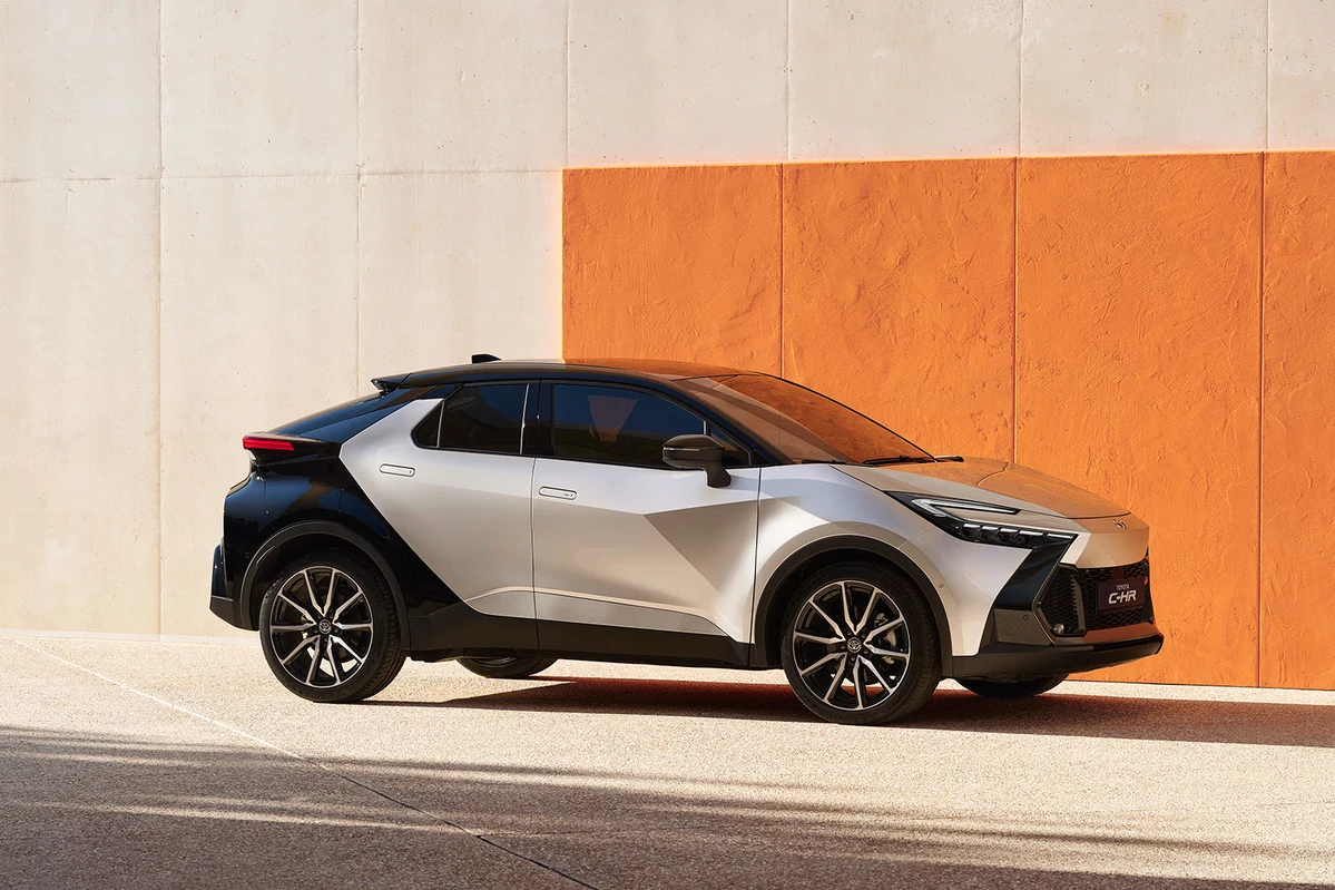 Toyota C-HR II 2.0 Hybrid 197 KM