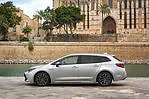 Toyota Corolla E210 1.8 Hybrid 122 KM — zdjęcie 2