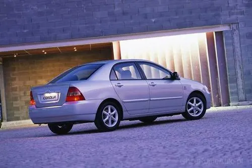 Toyota Corolla 2.0 D-4D 90 KM 2003
