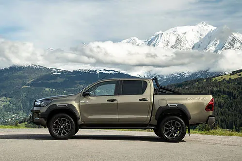 Toyota Hilux 2.4 D-4D 150 KM 2022