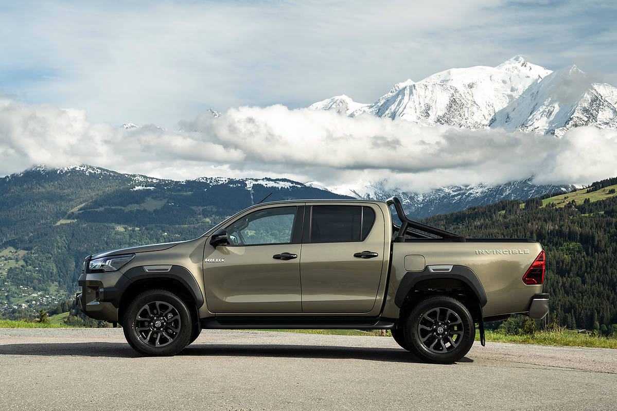 Toyota Hilux VIII FL 2.8 D-4D 204 KM