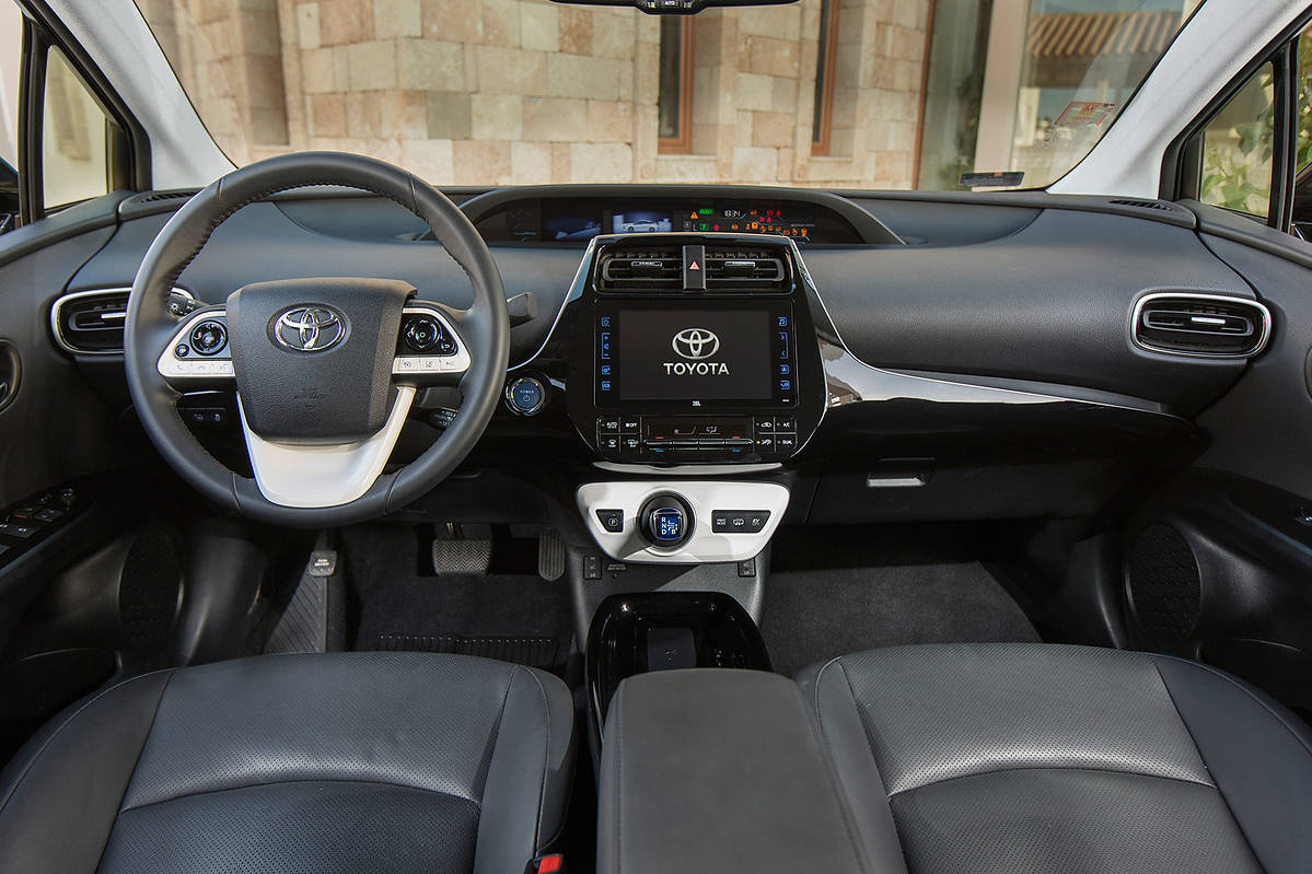 Toyota Prius IV Plug-in Hybrid 1.8 Plug-in Hybrid 122 KM